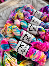 Load image into Gallery viewer, Trippin