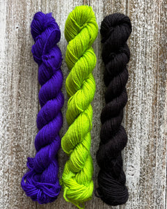 Gnettle Gnome Spooky Yarn Kit  🧙‍♀️