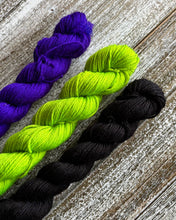 Load image into Gallery viewer, Gnettle Gnome Spooky Yarn Kit  🧙‍♀️
