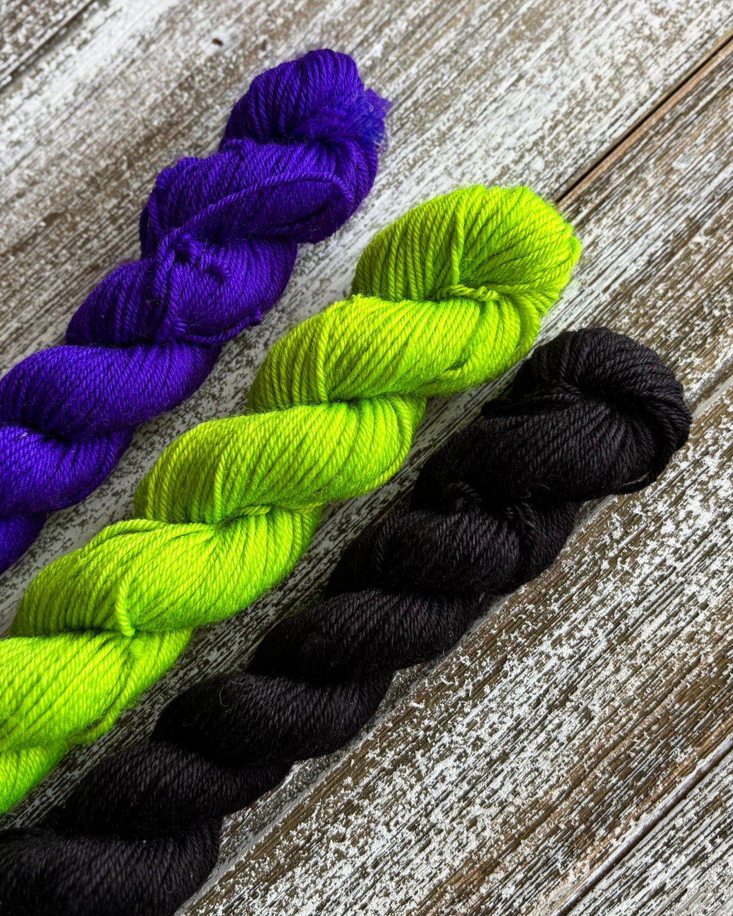 Gnettle Gnome Spooky Yarn Kit  🧙‍♀️